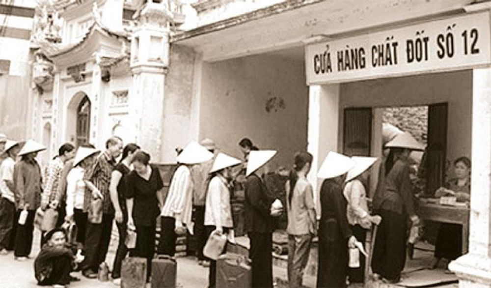 Kỷ niệm 1010 năm Thăng Long - Hà Nội: Những chuyện củi lửa một thời gian khó - Ảnh 1.