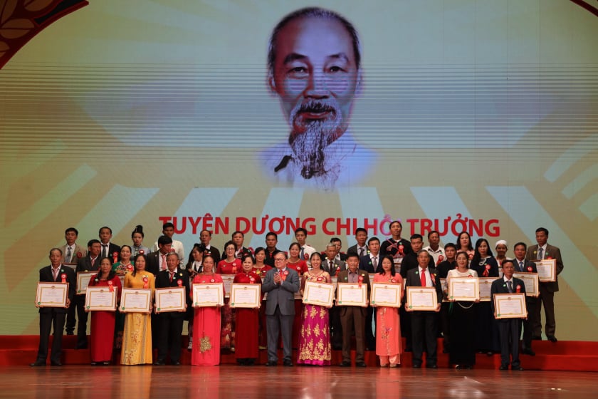 Lần đầu tiên tuyên dương 90 Chi Hội trưởng nông dân tiêu biểu xuất sắc 2020 - Ảnh 4.