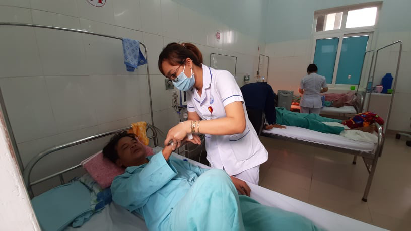 Lời kể của người trên tàu chìm ở Quảng Trị: Đói, rét, cứ tưởng sẽ chết - Ảnh 6.
