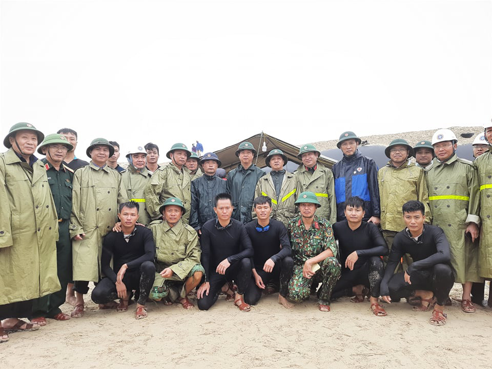 Lời kể của người trên tàu chìm ở Quảng Trị: Đói, rét, cứ tưởng sẽ chết - Ảnh 10.