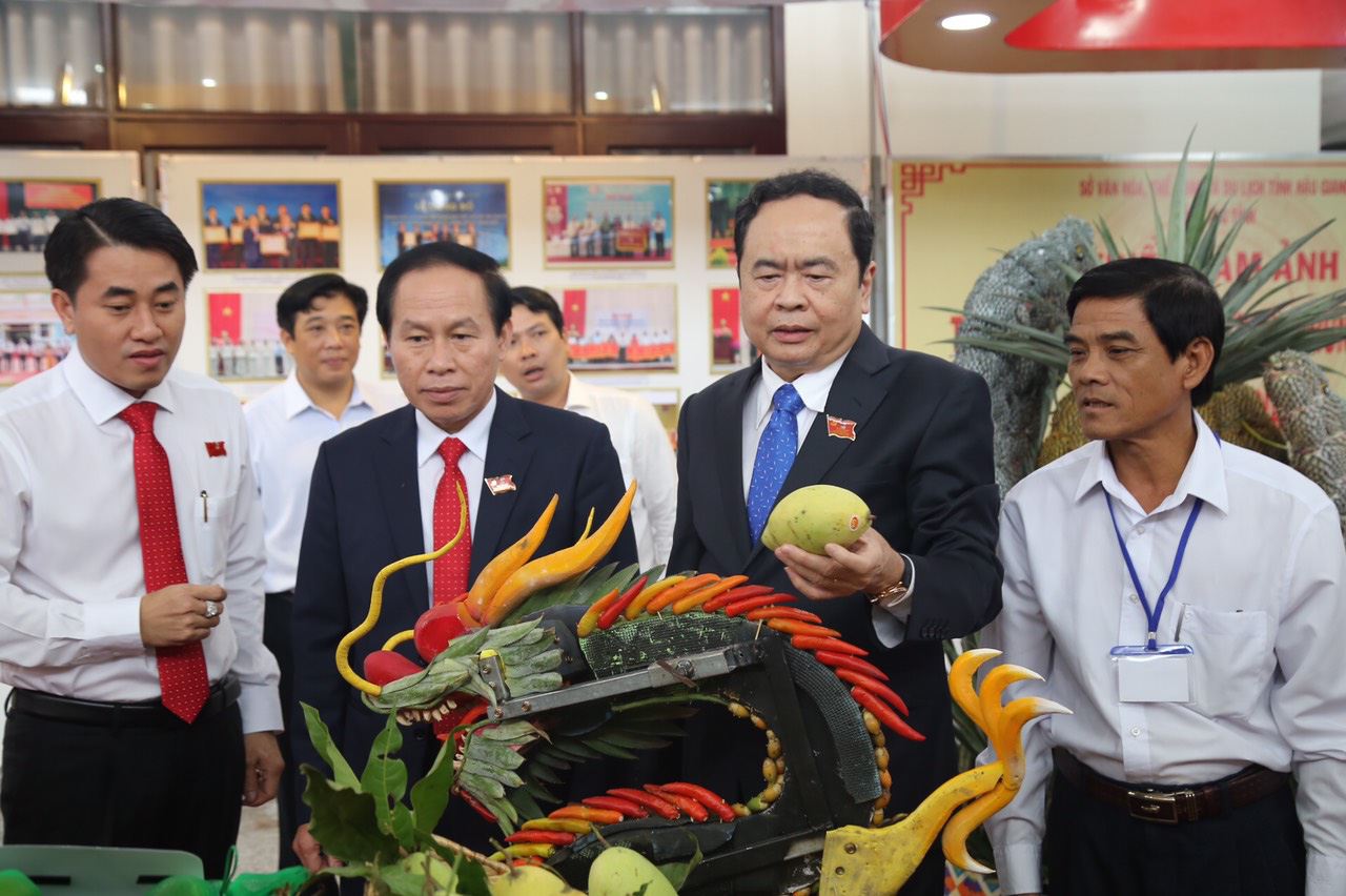 Hậu Giang chính thức khai mạc Đại hội Đảng bộ tỉnh nhiệm kỳ 2020 - 2025 - Ảnh 4.