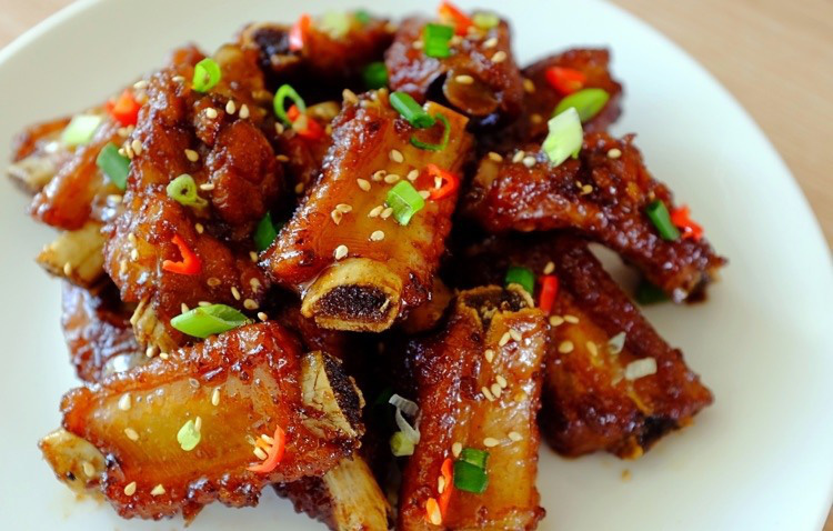 Bí quyết cho gia vị để món sườn xào chua ngọt ngon  - Ảnh 4.