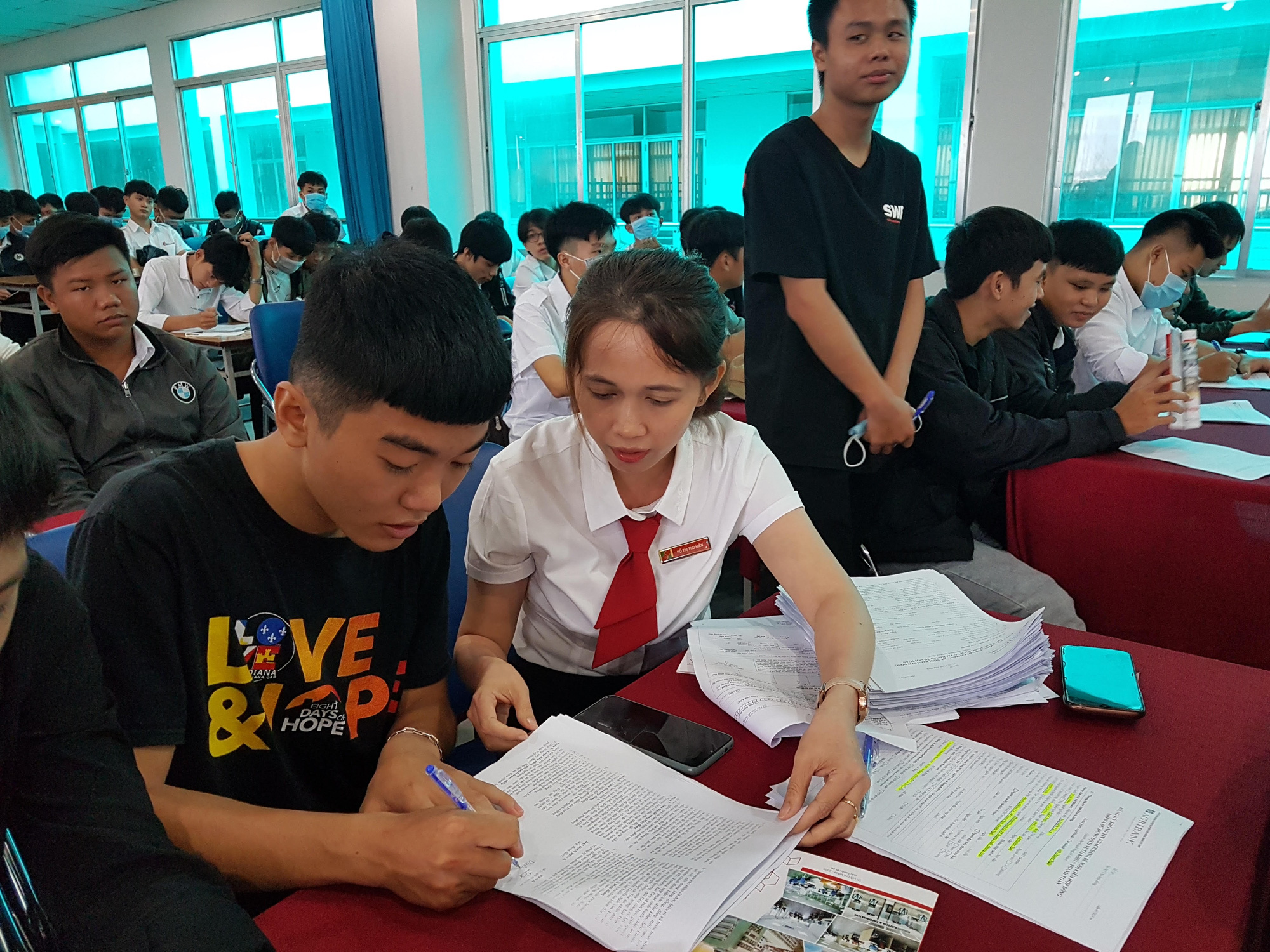 Quảng Ngãi: Agribank đồng hành cùng tân sinh viên năm 2020 - Ảnh 3. Quảng Ngãi: Agribank đồng hành cùng tân sinh viên năm 2020 - Ảnh 3.