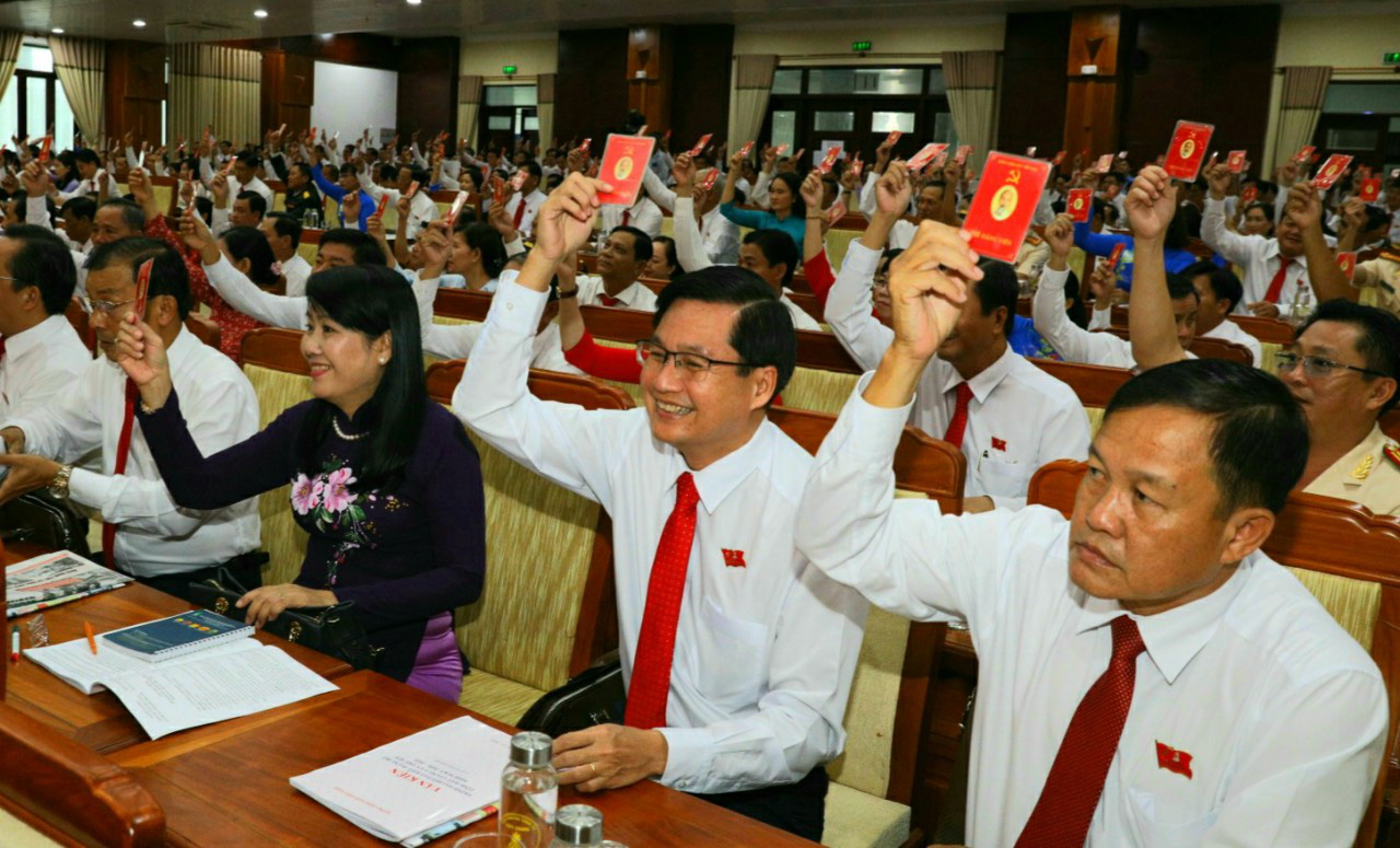 Hậu Giang: Ông Lê Tiến Châu tái đắc cử Bí thư Tỉnh ủy Hậu Giang - Ảnh 2.