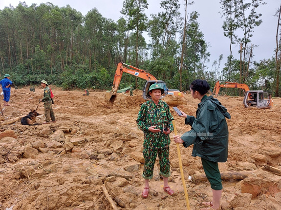 Sạt lở thủy điện Rào Trăng 3: Hiện đã tìm thấy 7 thi thể tại Tiểu khu 67 - Ảnh 8.