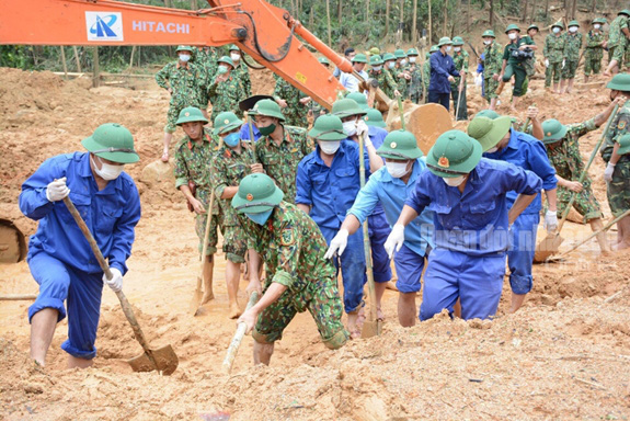 Sạt lở thủy điện Rào Trăng 3: Hiện đã tìm thấy 7 thi thể tại Tiểu khu 67 - Ảnh 2.