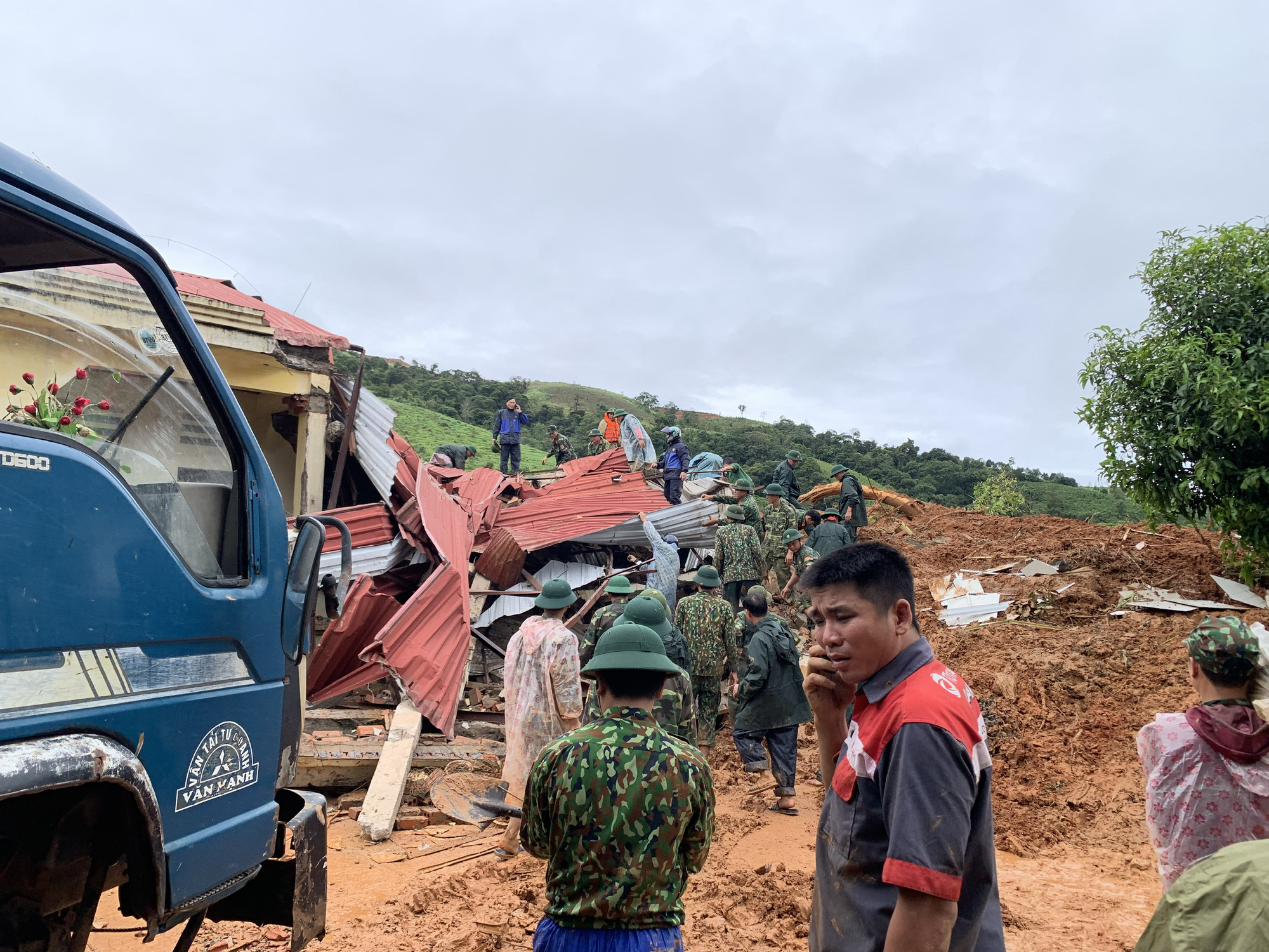 Miền Trung còn bao nhiêu điểm nguy cơ sạt lở nguy hiểm và khó lường như Trà Leng, Nam Trà My? - Ảnh 3.