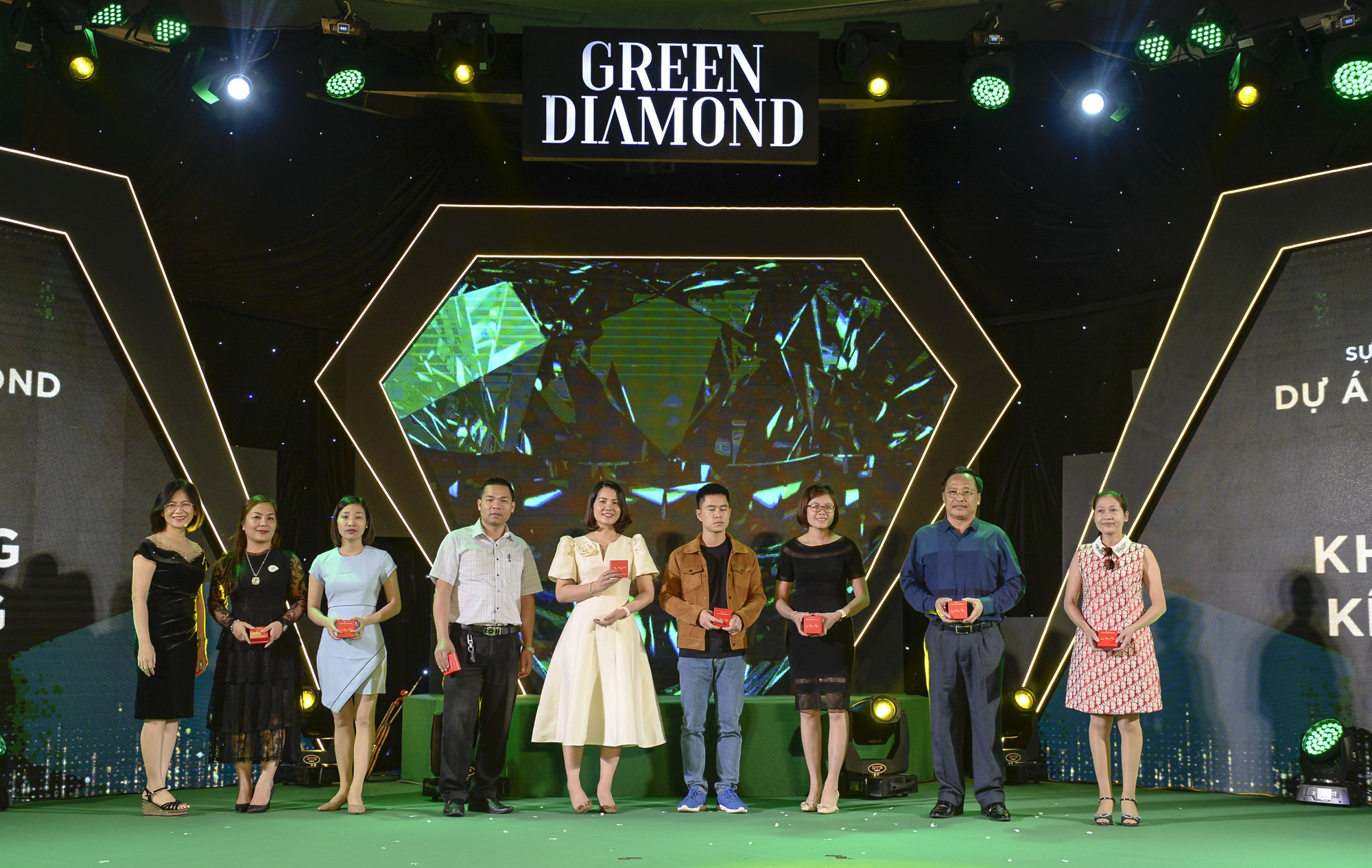 Quảng Ninh: “Kiệt tác công nghệ xanh” Green Diamond gây sốt thị trường miền Bắc - Ảnh 4. Quảng Ninh: “Kiệt tác công nghệ xanh” Green Diamond gây sốt thị trường miền Bắc - Ảnh 4.