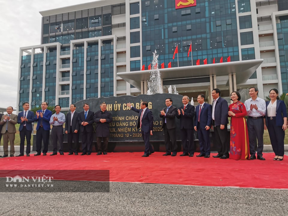 Cao Bằng: Khánh thành, gắn biển một loạt công trình chào mừng Đại hội Đảng bộ tỉnh - Ảnh 4.