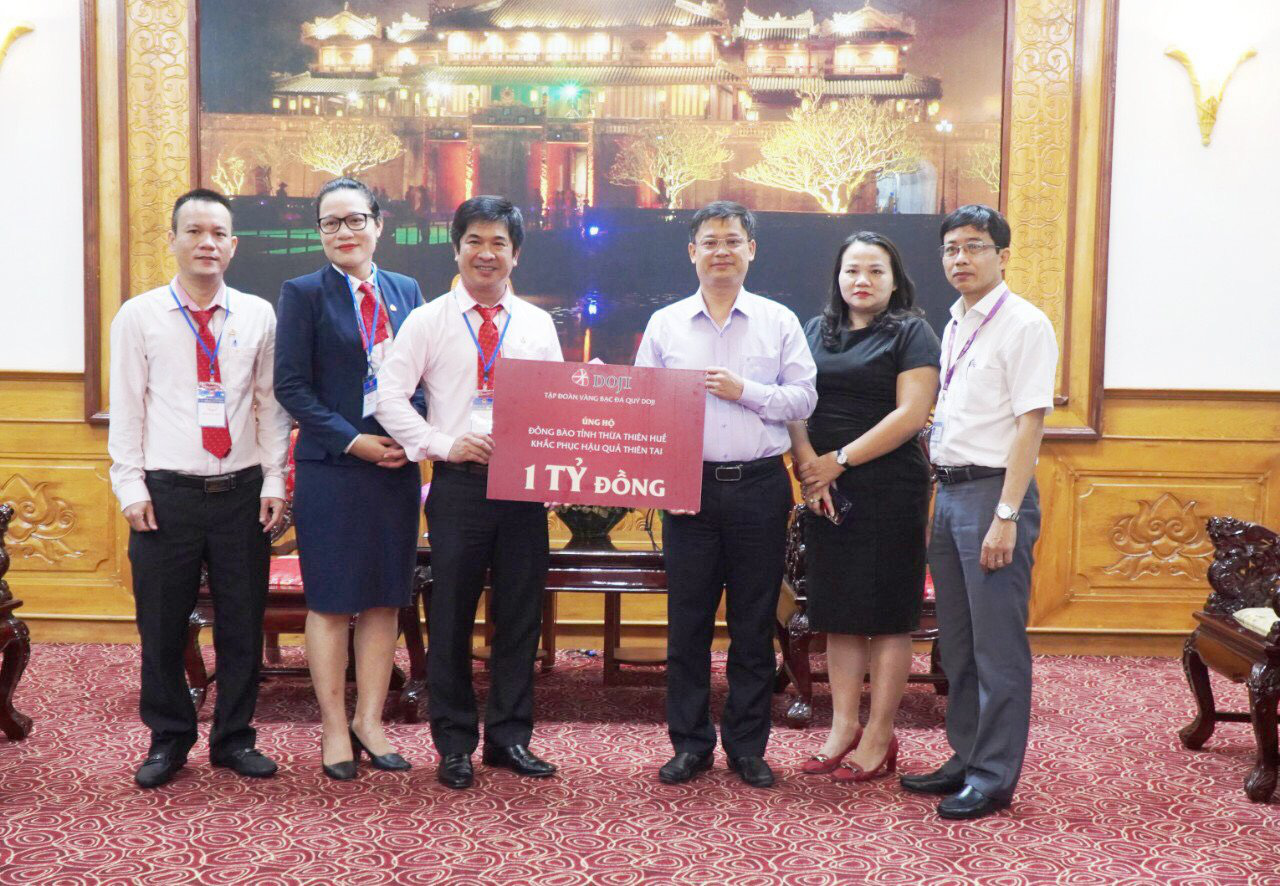 DOJI ủng hộ 1 tỷ đồng, san sẻ khó khăn người dân vùng lũ Thừa Thiên – Huế - Ảnh 1. DOJI ủng hộ 1 tỷ đồng, san sẻ khó khăn người dân vùng lũ Thừa Thiên – Huế - Ảnh 1.