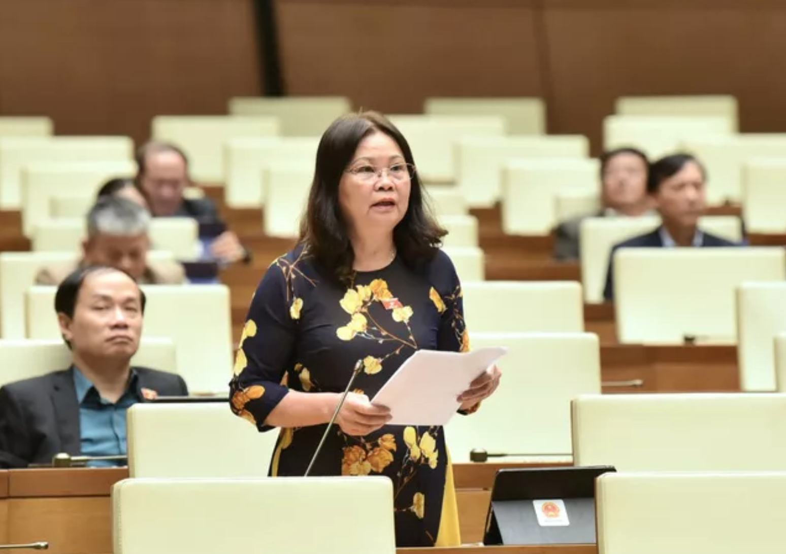 Đề nghị tiếp tục sử dụng sổ hộ khẩu, sổ tạm trú đến hết năm 2022  - Ảnh 2.