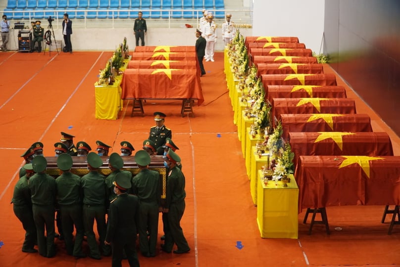 Lễ di quan 22 liệt sĩ Đoàn 337 hy sinh do sạt lở tại Quảng Trị  - Ảnh 9.