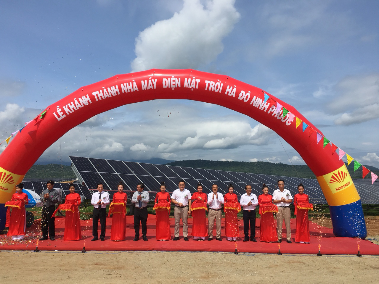 Khánh thành nhà máy điện mặt trời Hà Đô Ninh Phước với công suất 50 MWp - Ảnh 2. Khánh thành nhà máy điện mặt trời Hà Đô Ninh Phước với công suất 50 MWp - Ảnh 2.
