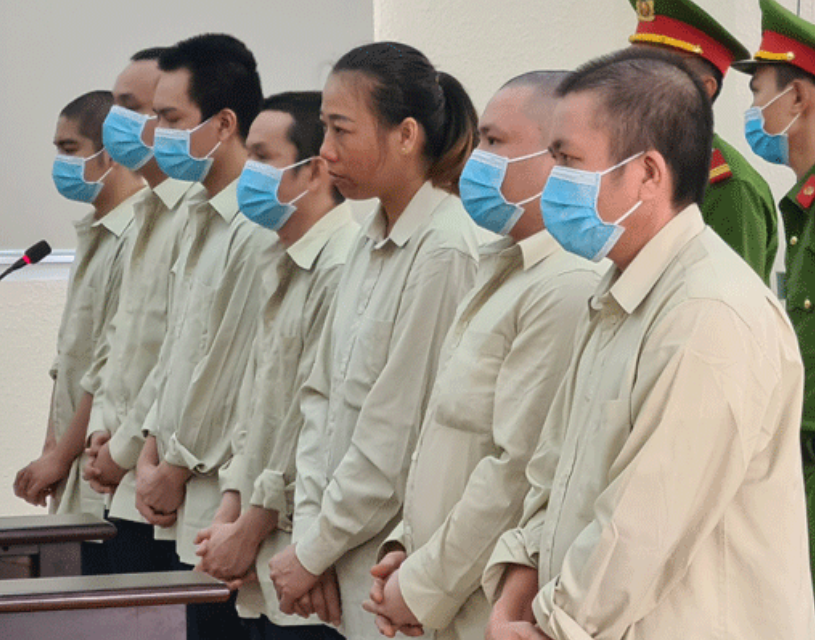 Mẹ đi tù vì thuê người đánh dằn mặt người tình của con - Ảnh 2.
