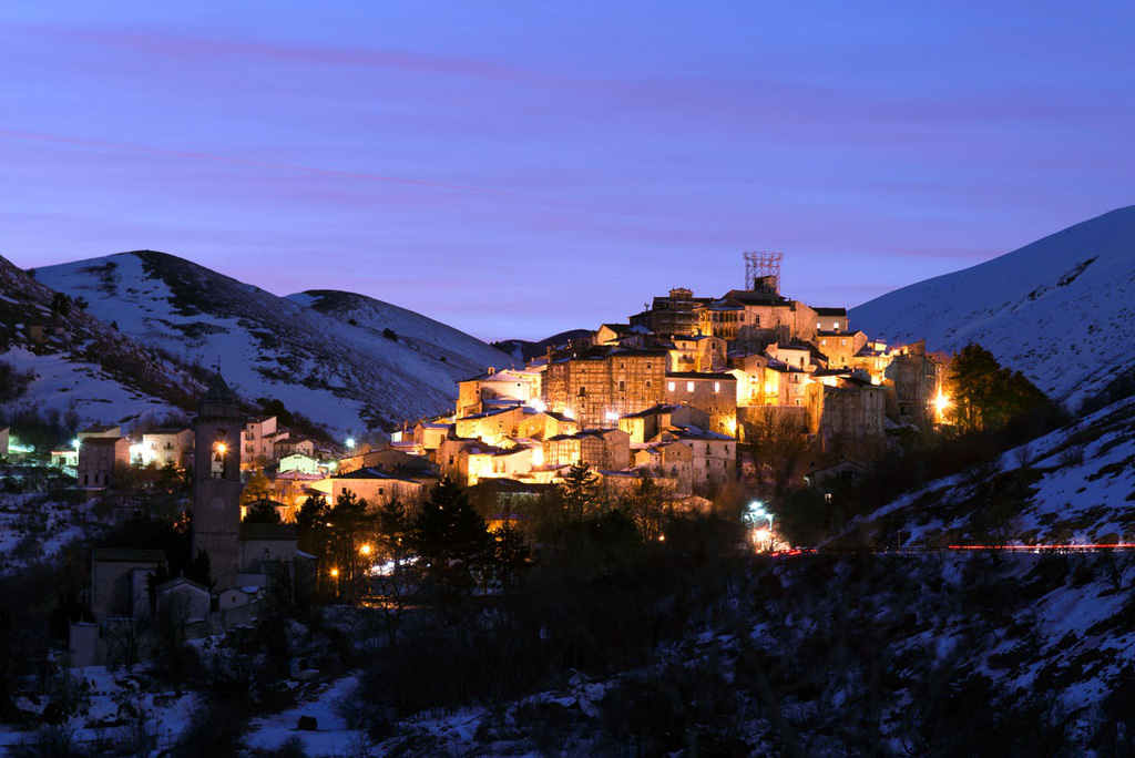 Ngôi làng ở Italy trả tiền cho người tới sống - Ảnh 8.