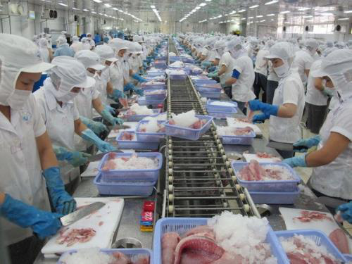 Lo ngại nguồn hàng dư thừa chuyển hướng vào Việt Nam bằng cách này hay cách khác - Ảnh 1. Lo ngại nguồn hàng dư thừa chuyển hướng vào Việt Nam bằng cách này hay cách khác - Ảnh 1.