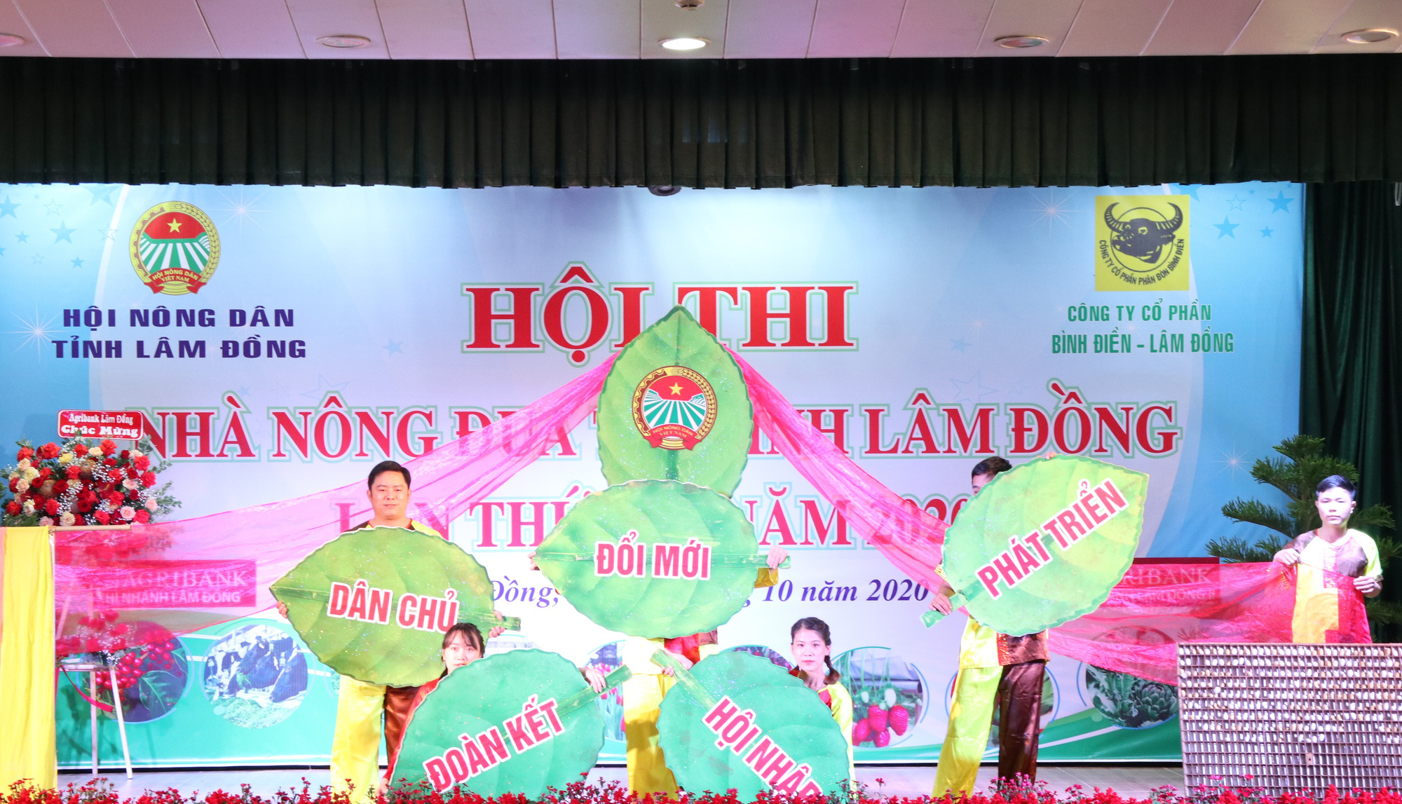 Lâm Đồng: Cảm xúc thăng hoa với Hội thi Nhà nông đua tài lần thứ VII - Ảnh 3. Lâm Đồng: Cảm xúc thăng hoa với Hội thi Nhà nông đua tài lần thứ VII - Ảnh 3.