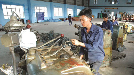 Tiền ít, thủ tục rườm rà khiến doanh nghiệp không mặn mà với chính sách hỗ trợ - Ảnh 1. Tiền ít, thủ tục rườm rà khiến doanh nghiệp không mặn mà với chính sách hỗ trợ - Ảnh 1.