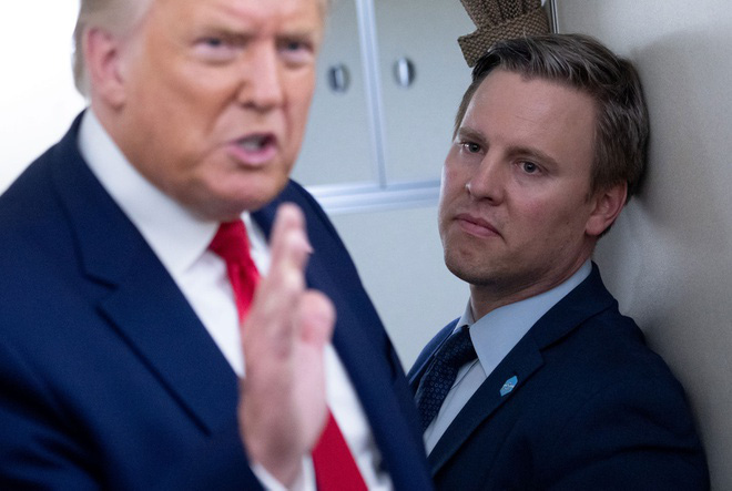 Giám đốc chiến dịch tranh cử của ông Trump mắc Covid - Ảnh 1. Giám đốc chiến dịch tranh cử của ông Trump mắc Covid - Ảnh 1.