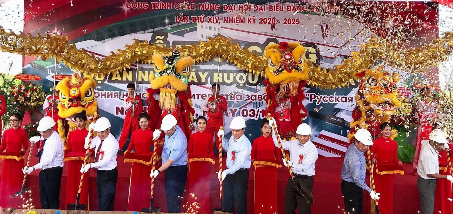 Ninh Thuận: Khởi công dự án nhà máy sản xuất rượu Vodka Nga - Ảnh 1. Ninh Thuận: Khởi công dự án nhà máy sản xuất rượu Vodka Nga - Ảnh 1.