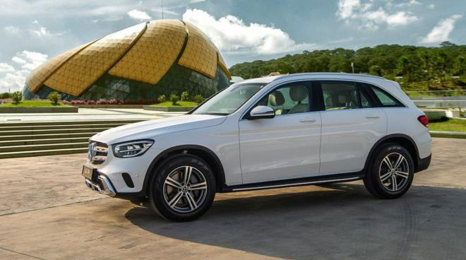 So sánh giữa Mercedes-Benz GLC và GLA của phân khúc SUV cao cấp - Ảnh 1. So sánh giữa Mercedes-Benz GLC và GLA của phân khúc SUV cao cấp - Ảnh 1.