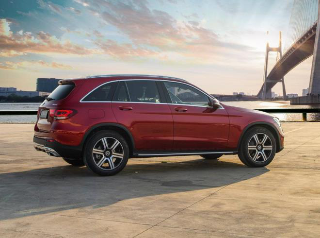 So sánh giữa Mercedes-Benz GLC và GLA của phân khúc SUV cao cấp - Ảnh 4. So sánh giữa Mercedes-Benz GLC và GLA của phân khúc SUV cao cấp - Ảnh 4.