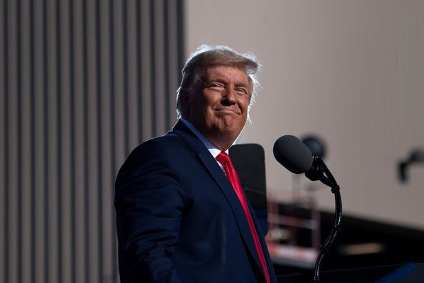 Phe Trump tiếp tục vận động tài trợ để có tiền đi kiện Biden - Ảnh 1. Phe Trump tiếp tục vận động tài trợ để có tiền đi kiện Biden - Ảnh 1.