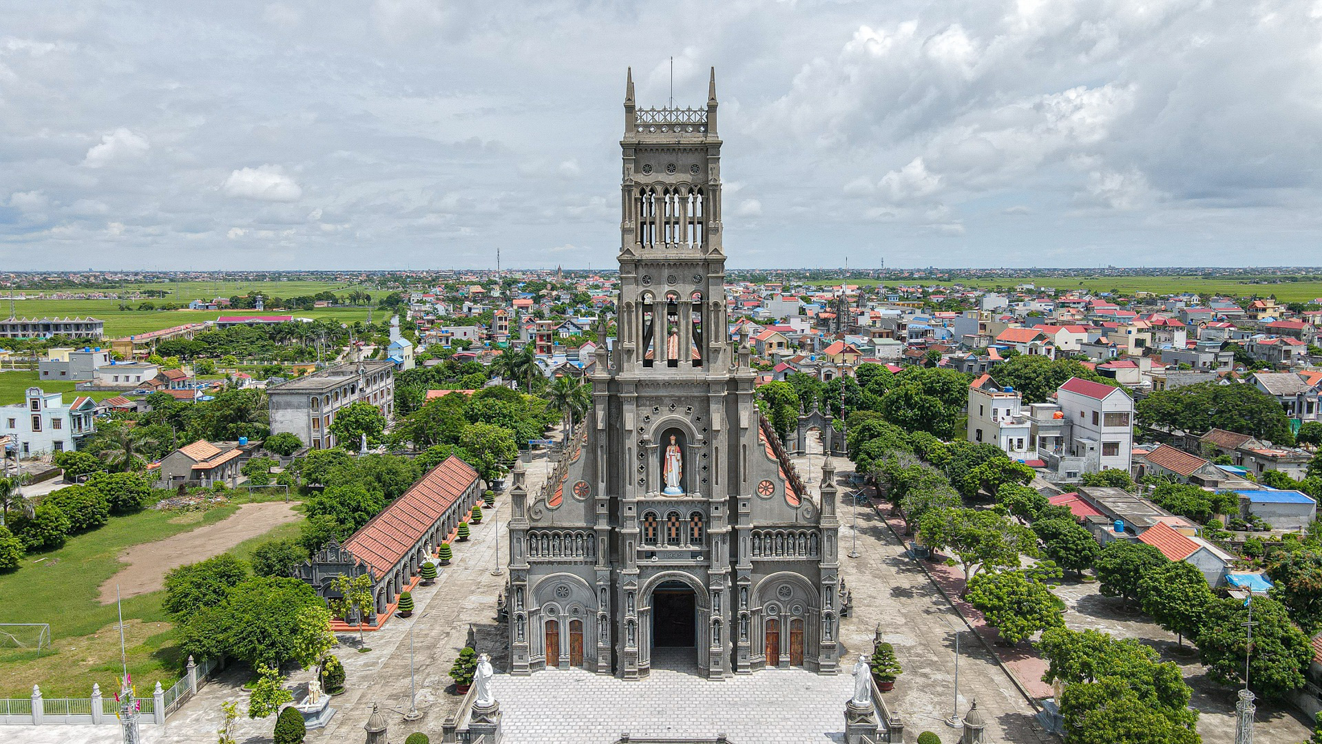 Đền Thánh Sa Châu - nhà thờ Nam Định đẹp uy nghi như ở trời Âu - Ảnh 8.
