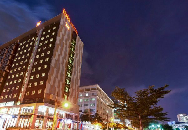 Hai khách sạn ở TPHCM được chủ Thái rao bán 40 triệu đô la - Ảnh 1. Hai khách sạn ở TPHCM được chủ Thái rao bán 40 triệu đô la - Ảnh 1.
