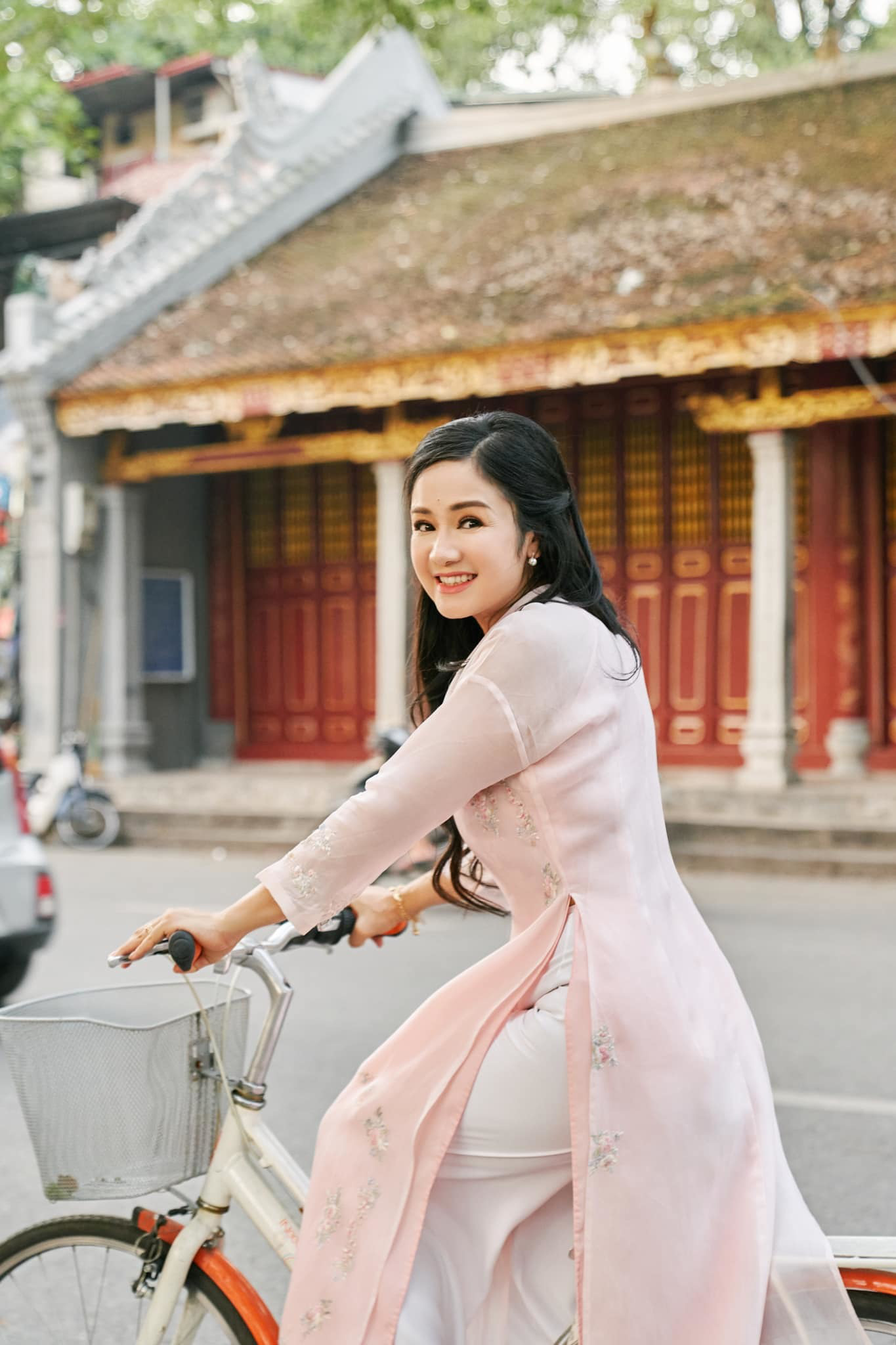 Thu Hà &quot;Lá ngọc cành vàng&quot;: Mỗi ngày của tôi giống như vai diễn vậy! - Ảnh 5.