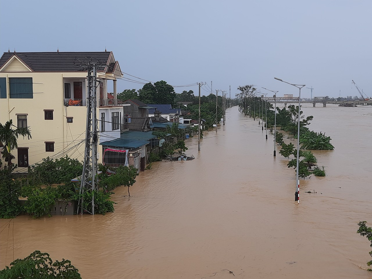 Quảng Trị: 7 người mất tích, 1 người chết, nước lũ đang rút chậm - Ảnh 3.