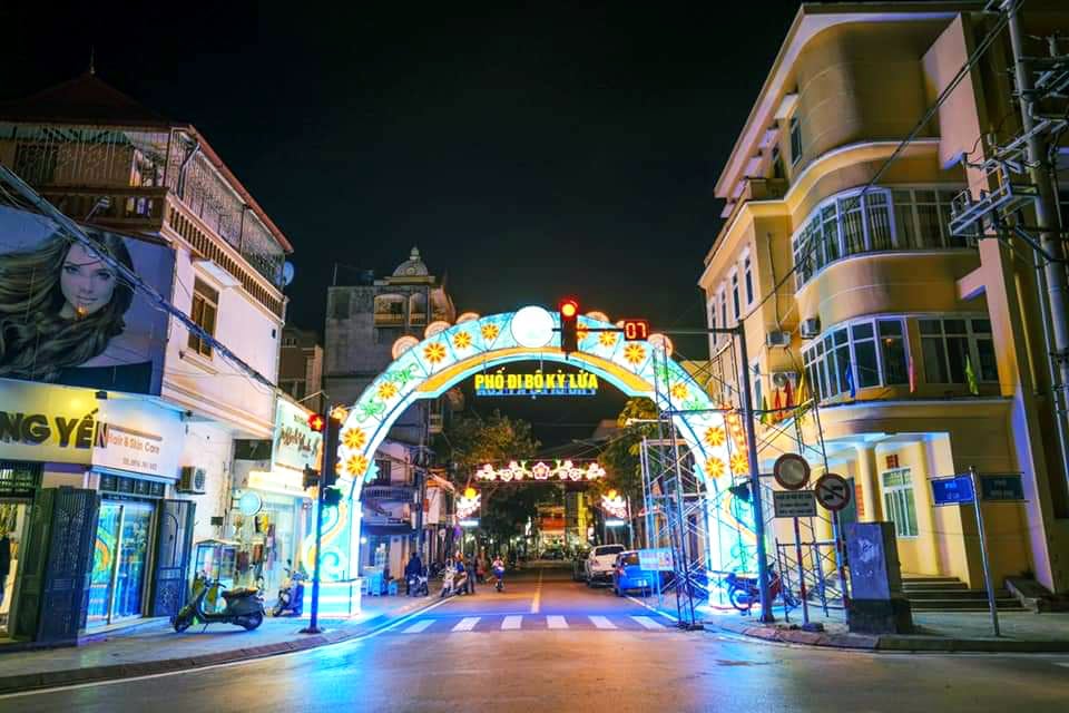 Lạng Sơn: Kỳ vọng về tuyến phố đi bộ Kỳ Lừa thu hút hàng nghìn du khách - Ảnh 1. Lạng Sơn: Kỳ vọng về tuyến phố đi bộ Kỳ Lừa thu hút hàng nghìn du khách - Ảnh 1.