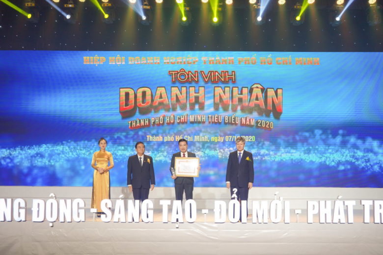 Tập đoàn Hưng Thịnh thắng lớn với loạt giải thưởng Doanh nghiệp, Doanh nhân TP.HCM tiêu biểu năm 2020 - Ảnh 2.