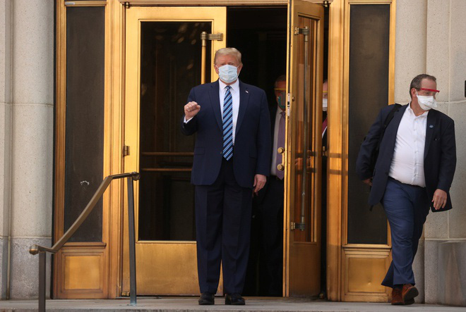 Chi phí điều trị Covid-19 cho Tổng thống Donald Trump - Ảnh 1. Chi phí điều trị Covid-19 cho Tổng thống Donald Trump - Ảnh 1.