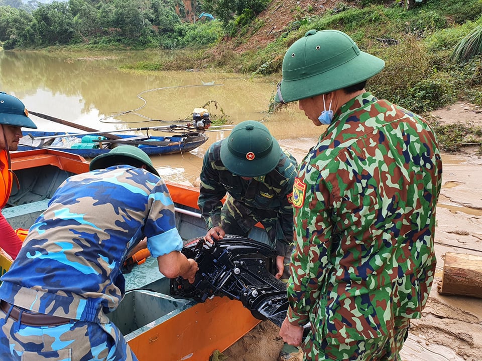 Thảm nạn Trà Leng: Tìm kiếm thi thể trên sông từ dấu vết chim quạ  - Ảnh 4.