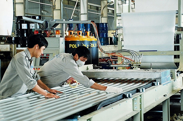 Yếu về thực lực, doanh nghiệp cần các giải pháp "nóng" - Ảnh 1. Yếu về thực lực, doanh nghiệp cần các giải pháp "nóng" - Ảnh 1.