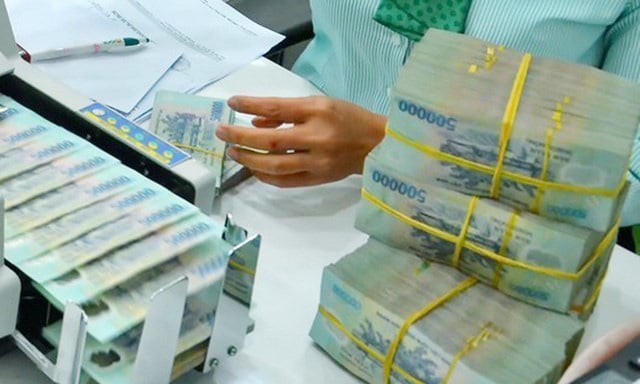 Đồng loạt kích tín dụng cuối năm - Ảnh 2.