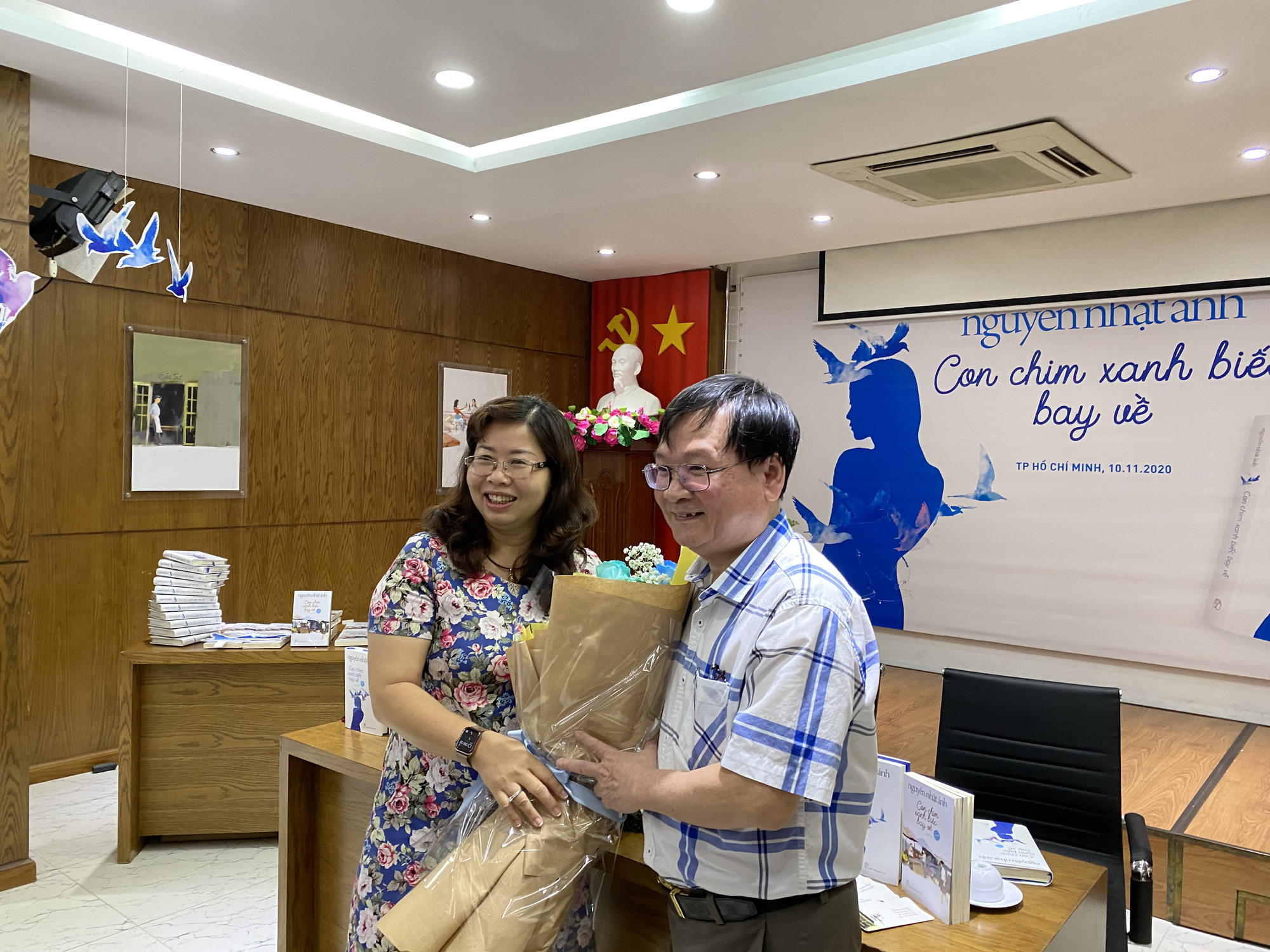 “Con chim xanh biếc bay về” - Sắc xanh mới của Nguyễn Nhật Ánh - Ảnh 1.