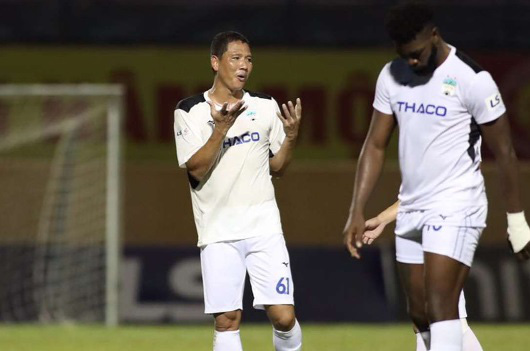 7 cầu thủ gây thất vọng nhất V.League 2020: Điểm tên ngôi sao Việt kiều - Ảnh 7.