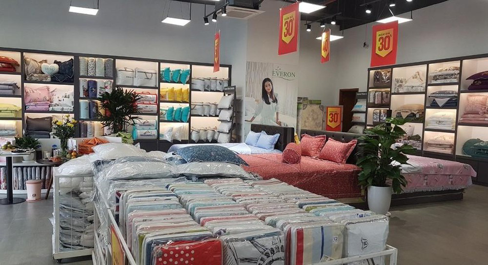 Covid-19 khiến doanh nghiệp chăn ga gối đệm ngoại nhảy vào phát triển kênh bán hàng online? - Ảnh 1. Covid-19 khiến doanh nghiệp chăn ga gối đệm ngoại nhảy vào phát triển kênh bán hàng online? - Ảnh 1.