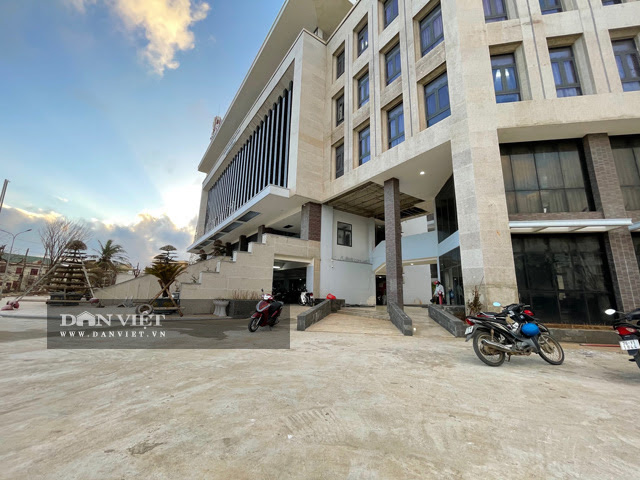 Quảng Ngãi: Sở Xây dựng phản ứng vì bị huyện đá trách nhiệm vụ trụ sở 80 tỷ  - Ảnh 5.