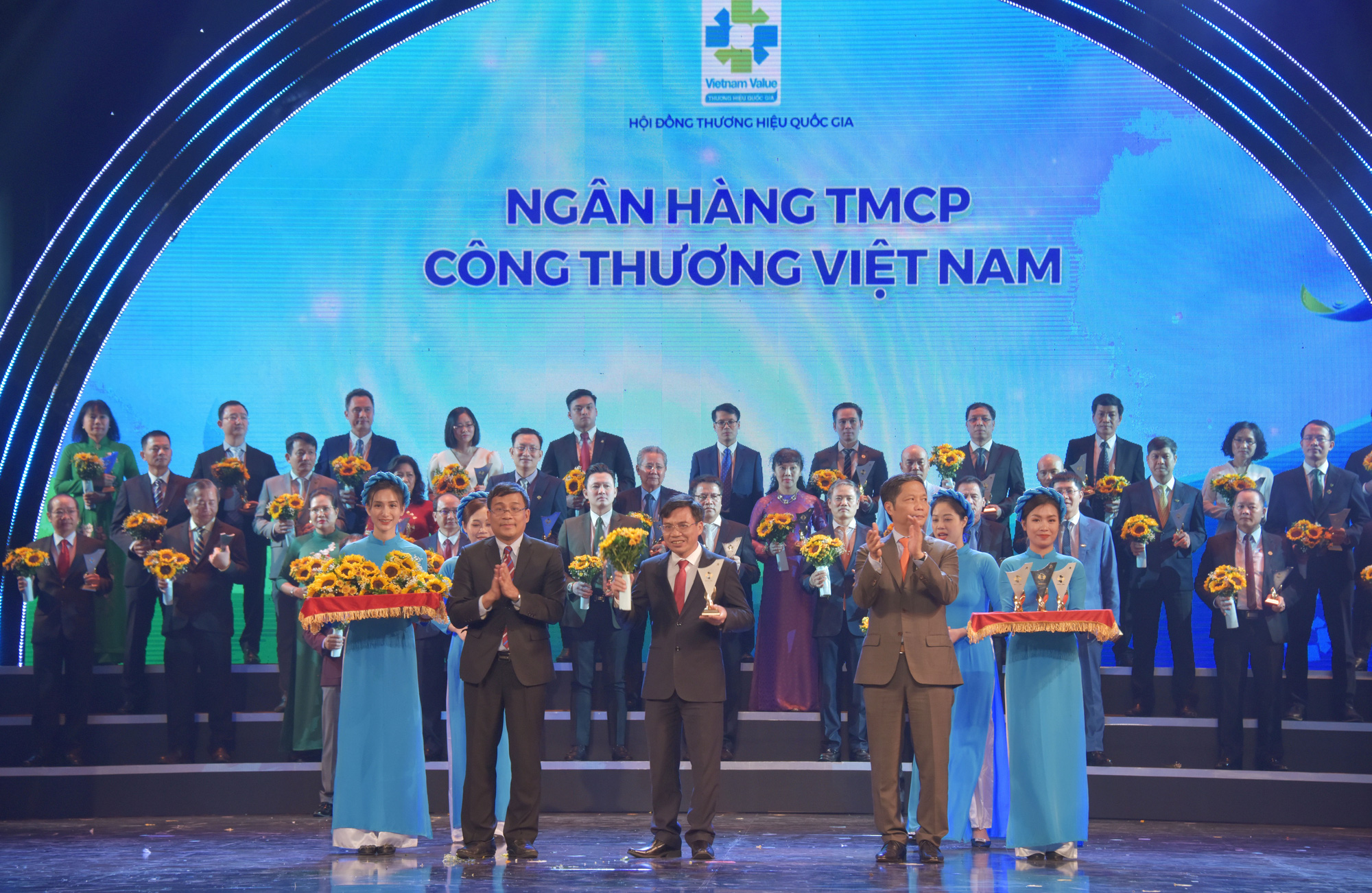 VietinBank lần thứ 6 liên tiếp đạt giải Thương hiệu Quốc gia - Ảnh 1.