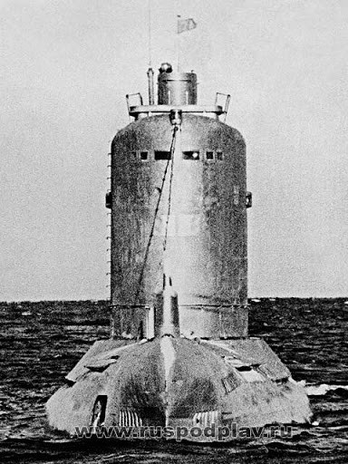 Giải mật kế hoạch vớt tàu ngầm K-129 Liên Xô từ đáy biển của CIA - Ảnh 2.