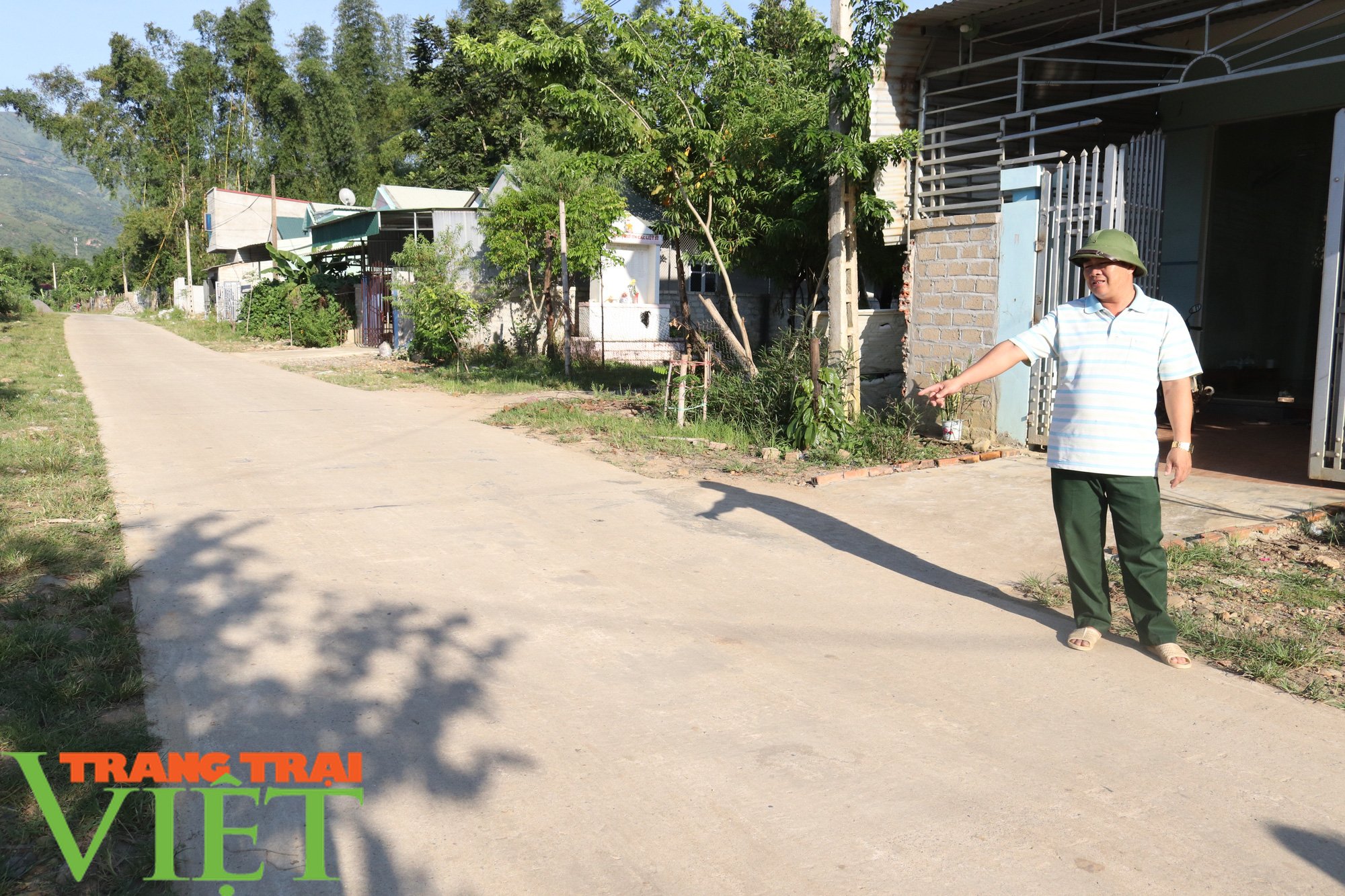 Phù Yên nỗ lực cứng hóa đường giao thông nông thôn - Ảnh 4. Phù Yên nỗ lực cứng hóa đường giao thông nông thôn - Ảnh 4.
