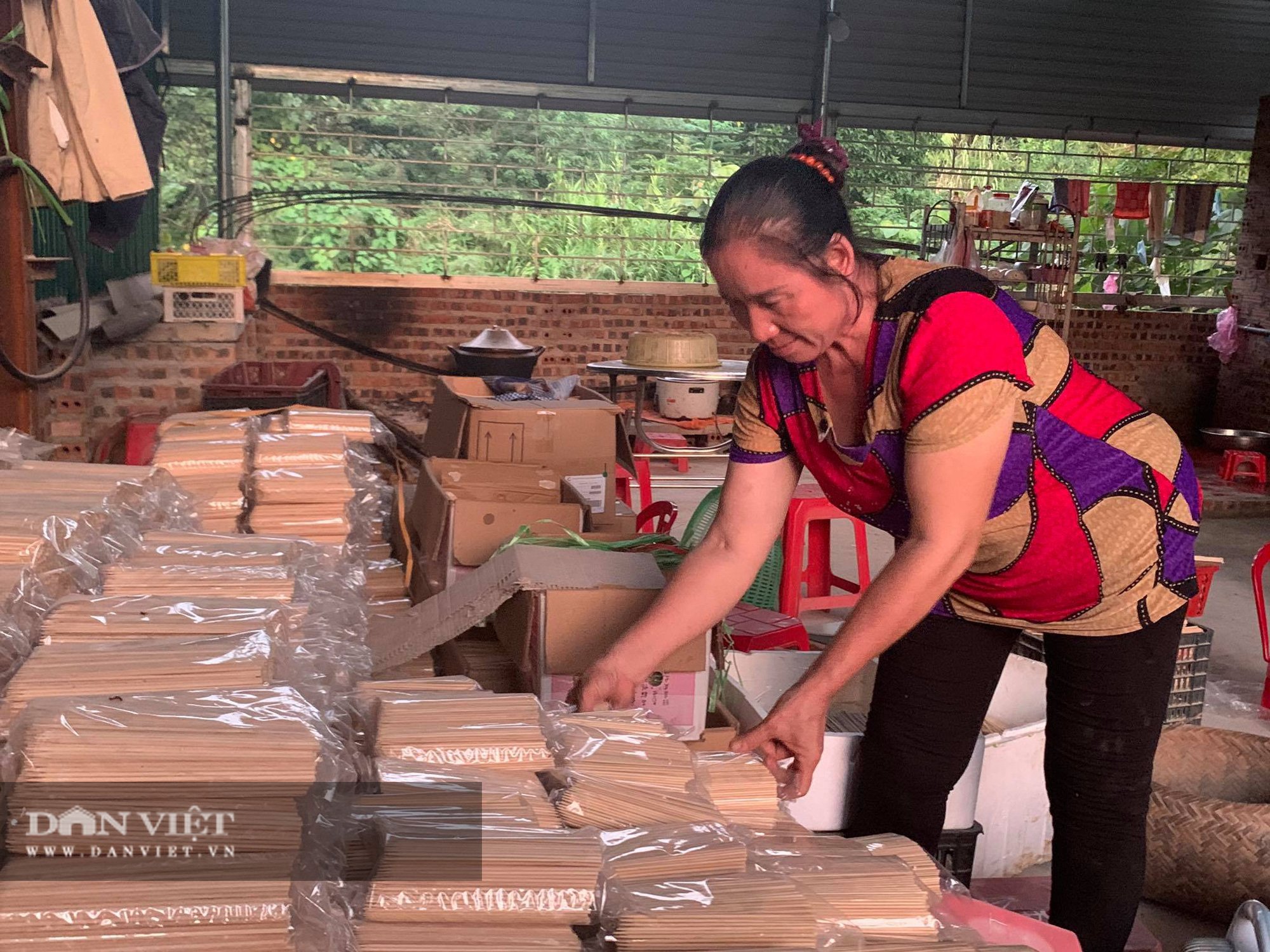 Cao Bằng: Tuổi cao không ngại khó, vừa nghỉ hưu liền mở xưởng tạo việc làm cho gần 30 lao động - Ảnh 4.