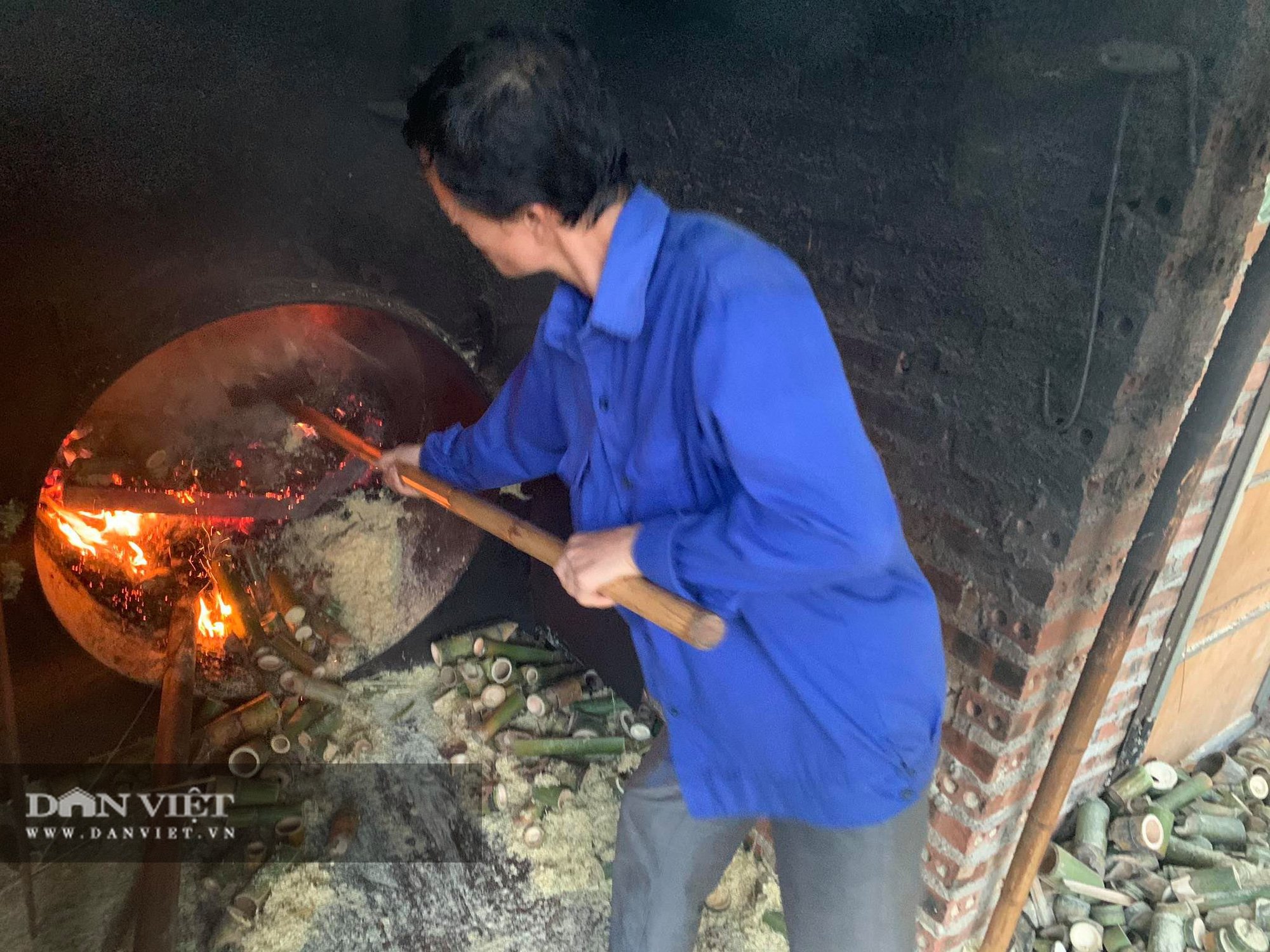 Cao Bằng: Tuổi cao không ngại khó, vừa nghỉ hưu liền mở xưởng tạo việc làm cho gần 30 lao động - Ảnh 2.