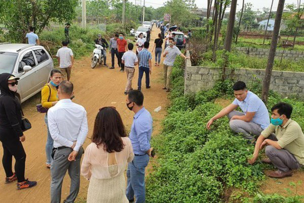 Sai lầm lớn khi mua nhà chờ tăng giá rồi bán liều "ôm" gánh lỗ nặng - Ảnh 1. Sai lầm lớn khi mua nhà chờ tăng giá rồi bán liều "ôm" gánh lỗ nặng - Ảnh 1.