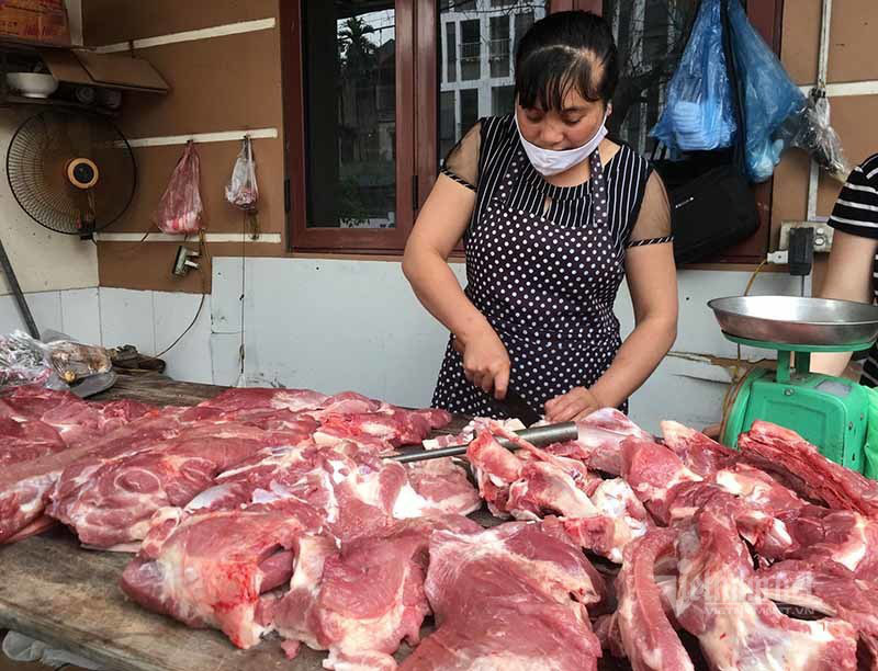 Giảm giá thịt lợn dịp Tết Nguyên đán Tân Sửu 2021 - Ảnh 1. Giảm giá thịt lợn dịp Tết Nguyên đán Tân Sửu 2021 - Ảnh 1.