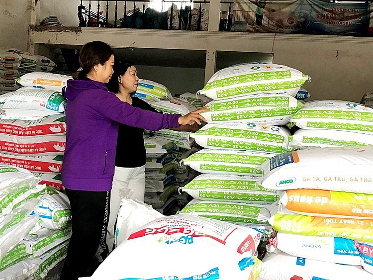 Thị trường thức ăn chăn nuôi: "Bánh ngon" trong tay ai? - Ảnh 1. Thị trường thức ăn chăn nuôi: "Bánh ngon" trong tay ai? - Ảnh 1.
