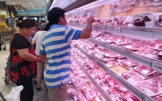 Trạm trung chuyển thịt lợn đầu tiên tại miền Bắc được kiểm soát nghiêm ngặt thế nào? - Ảnh 2. Trạm trung chuyển thịt lợn đầu tiên tại miền Bắc được kiểm soát nghiêm ngặt thế nào? - Ảnh 2.